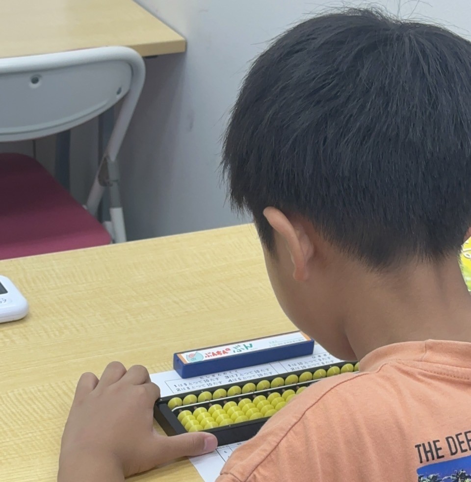 明海学院 知立校に新設されたそろばん塾が子供たちに大人気！